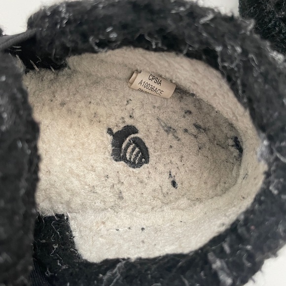 Acorn Kids Moccasin Slippers - Black - Size 12-13 - Picture 3 of 4